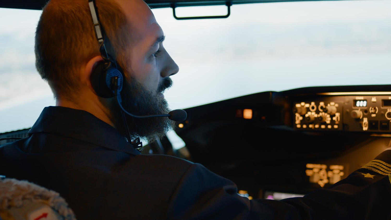 5 Ways AI Helps Fuel Efficiency in Aviation